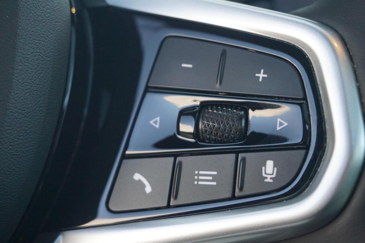 BMW i4 eDrive35 M Sportpakket 19'' / Schuif-/kanteldak / HiFi System / M Sportremsysteem