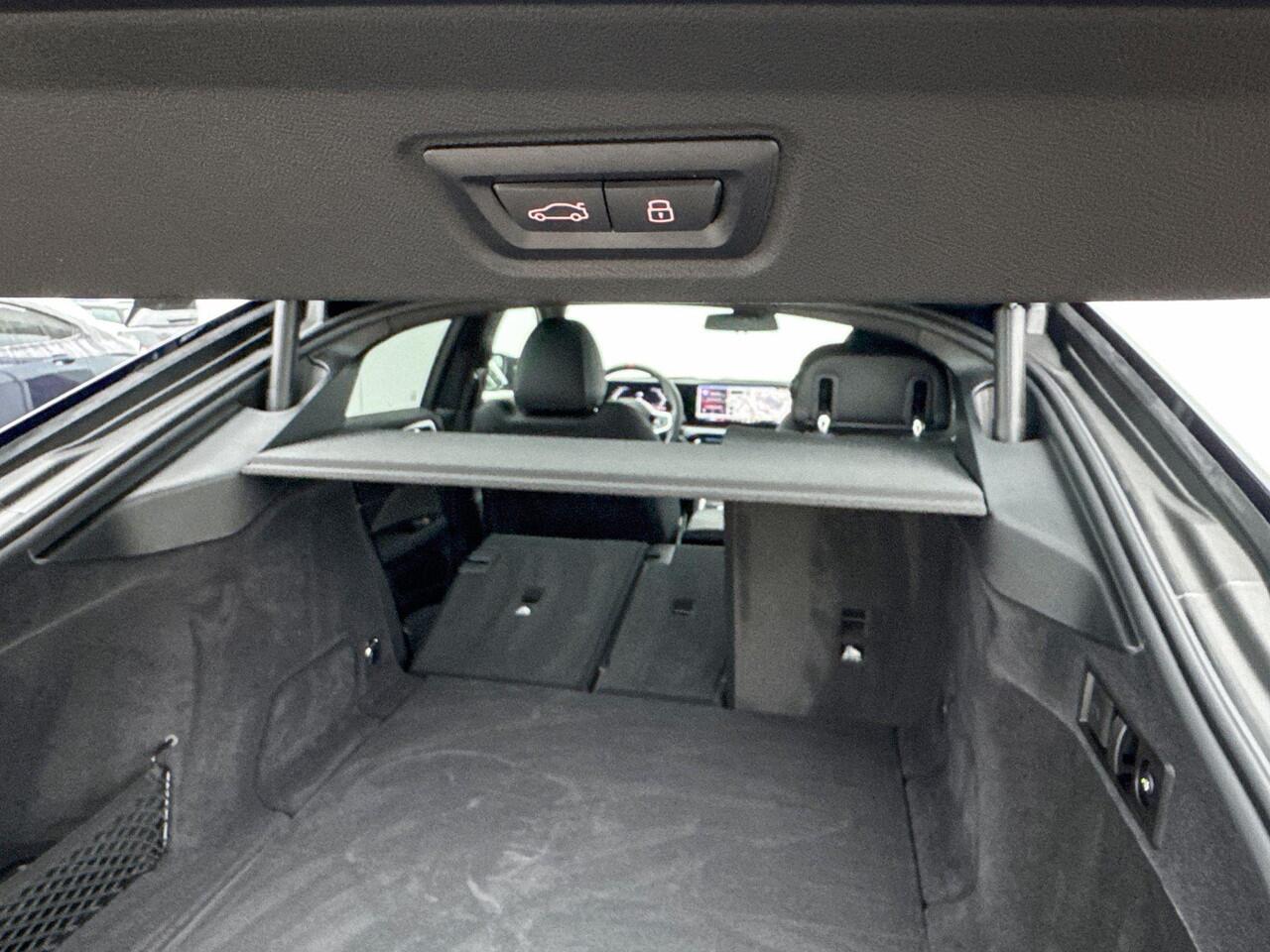 BMW i4 M50 M-Sport Pro Stuurwielrand Verwarming / Comfort Acces / Shadow Line Koplampen / 20 Inch / Dimmende Binnen & Buitenspiegel / Electrisch Verstelbare Voorstoelen / Adaptieve Led / Driving Prof / Parking Plus / Harman Kardon / Head Up Display / Electrische