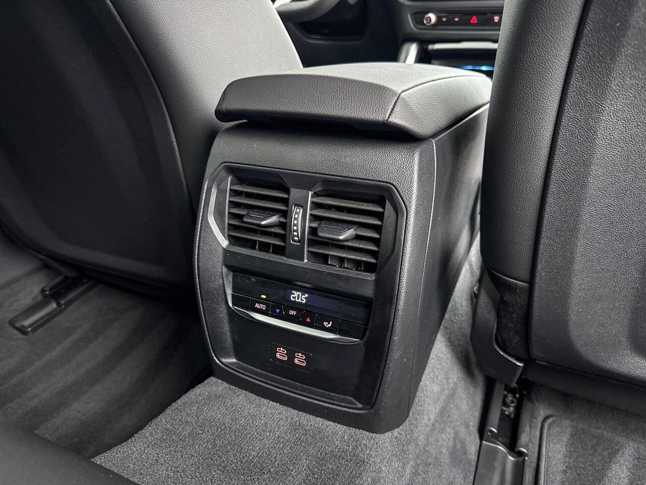 BMW i4 M50 M-Sport Pro Stuurwielrand Verwarming / Comfort Acces / Shadow Line Koplampen / 20 Inch / Dimmende Binnen & Buitenspiegel / Electrisch Verstelbare Voorstoelen / Adaptieve Led / Driving Prof / Parking Plus / Harman Kardon / Head Up Display / Electrische