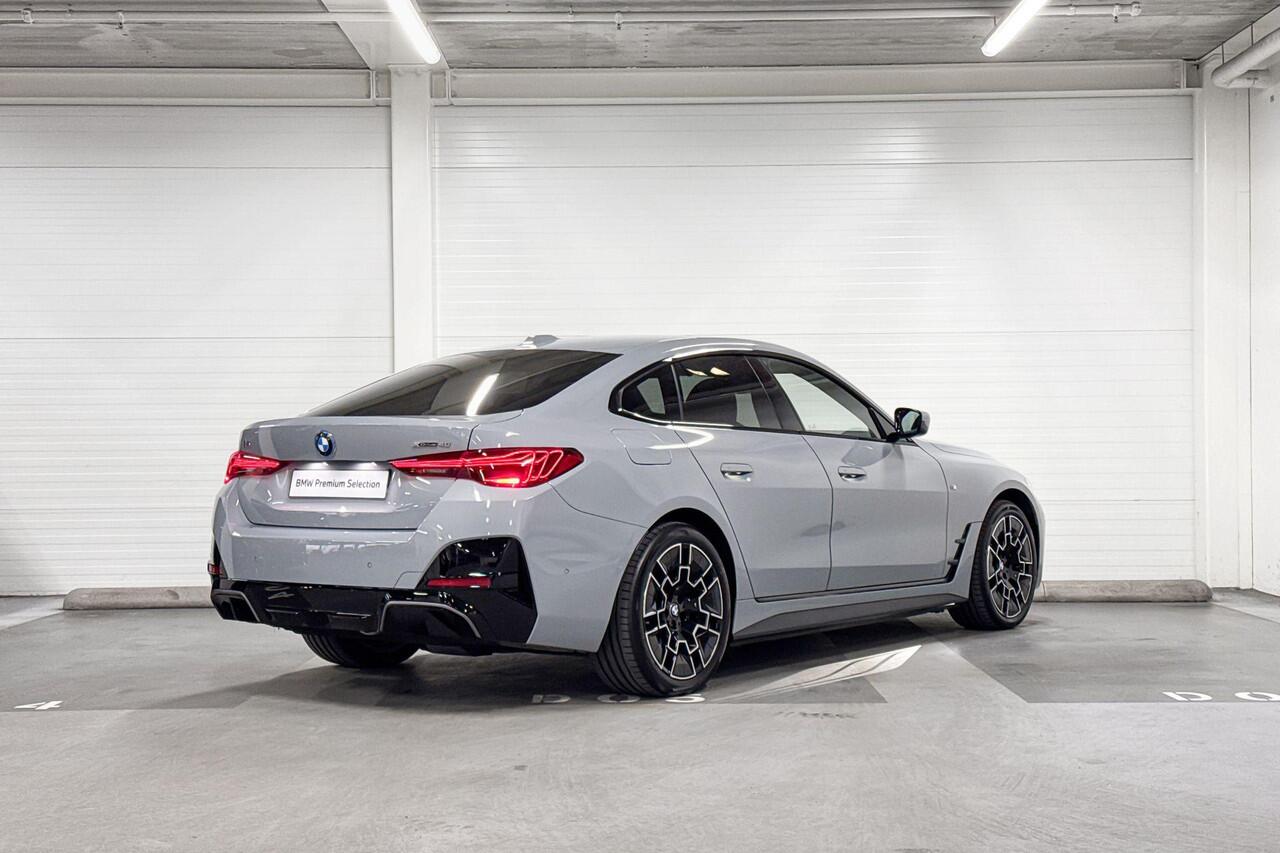 BMW i4 xDrive40 84 kWh