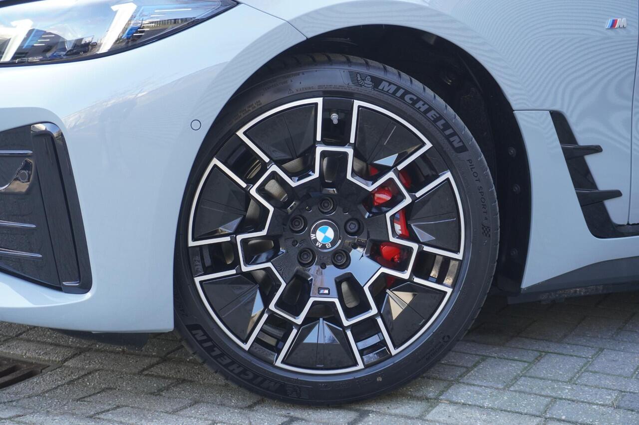 BMW i4 eDrive35 | M Sport Edition | M Sportpakket Pro | Innovation Pack | Comfort Pack | Showroom Selection