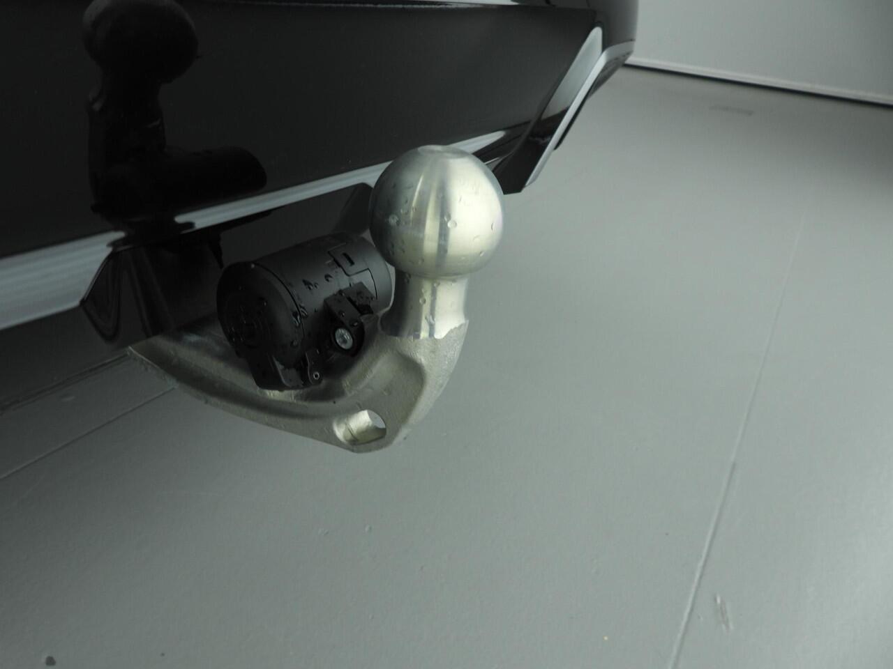 BMW i4 eDrive35 M Sportpakket | Schuif-/kanteldak | Trekhaak | Showroom Selection