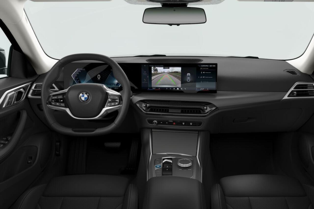 BMW i4 eDrive35 70 kWh Pure Edition