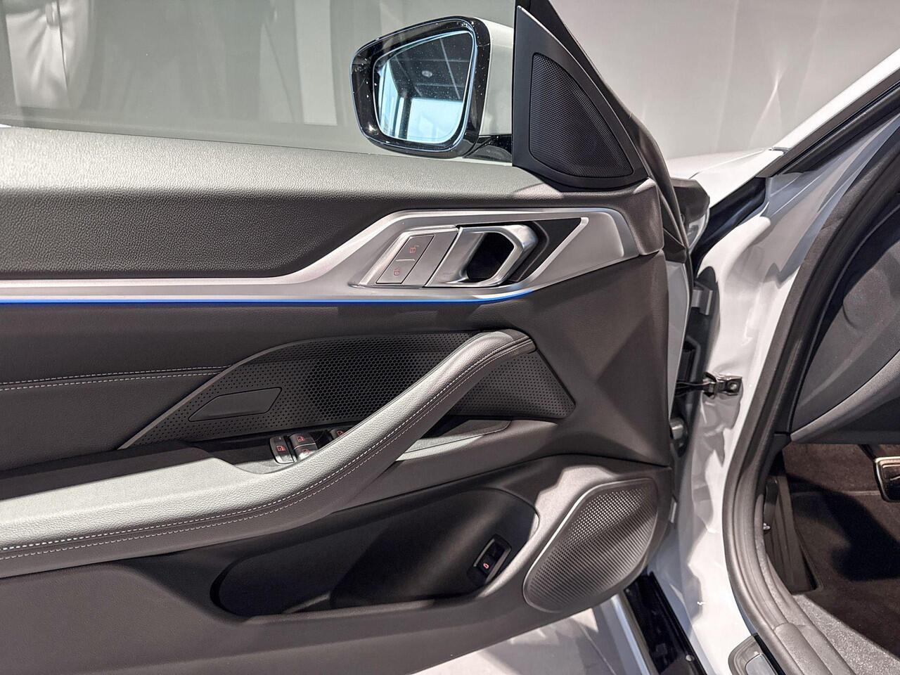 BMW i4 eDrive40 M Sport Edition | Comfort Pack | Trekhaak | Showroomvoordeel | ElectricDeals