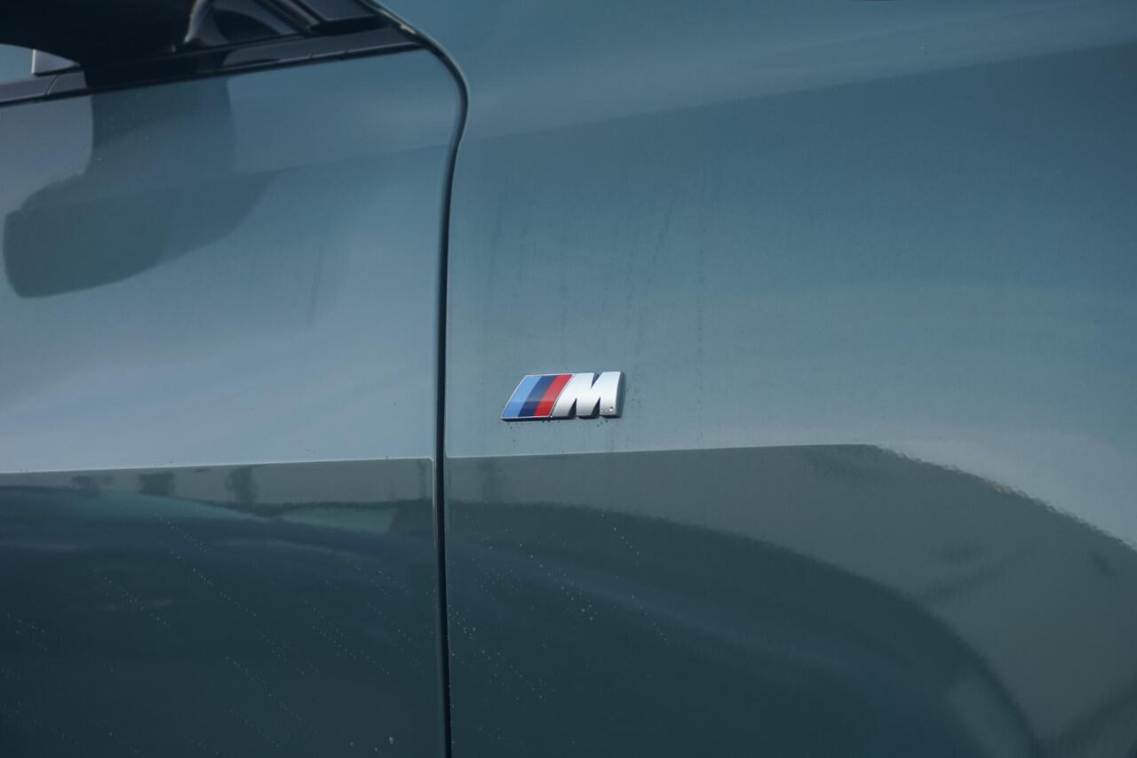 BMW i4 eDrive35 M Sportpakket Pro 20'' / Schuif-/kanteldak / Active Cruise Control / Stuurwielrand verwarmd / Trekhaak