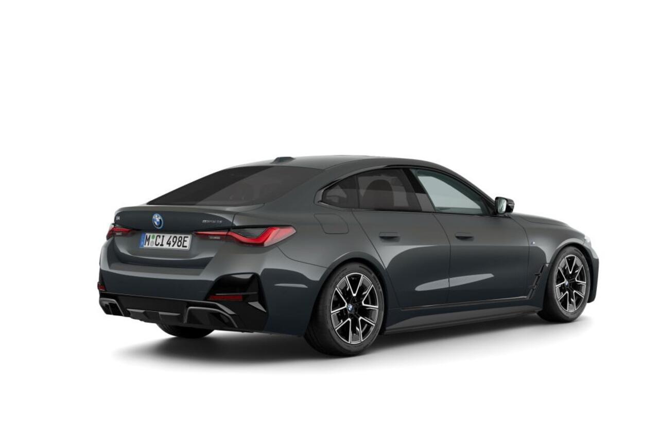 BMW i4 eDrive35 M Sport Edition | M Sport | Innovation Pack | Comfort Pack | Showroomvoordeel | ElectricDeals