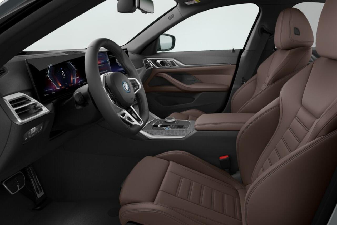 BMW i4 eDrive35 M Sport Edition | M Sport | Innovation Pack | Comfort Pack | Showroomvoordeel | ElectricDeals