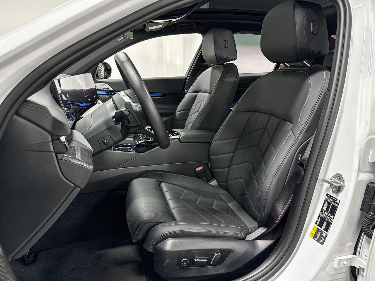 BMW i5 Sedan M60 xDrive 84 kWh | Selections