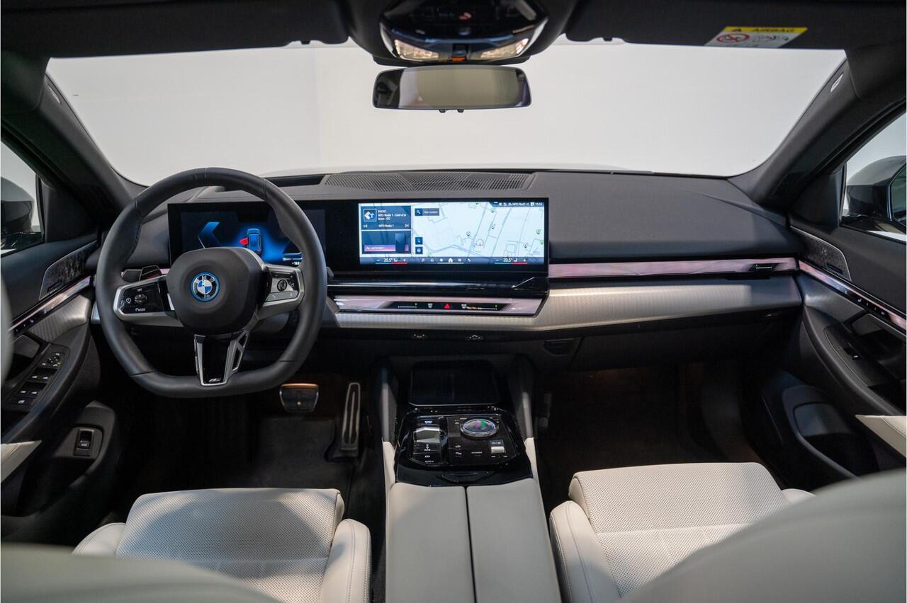 BMW i5 Touring eDrive40 M Sport Edition M Sportpakket Pro