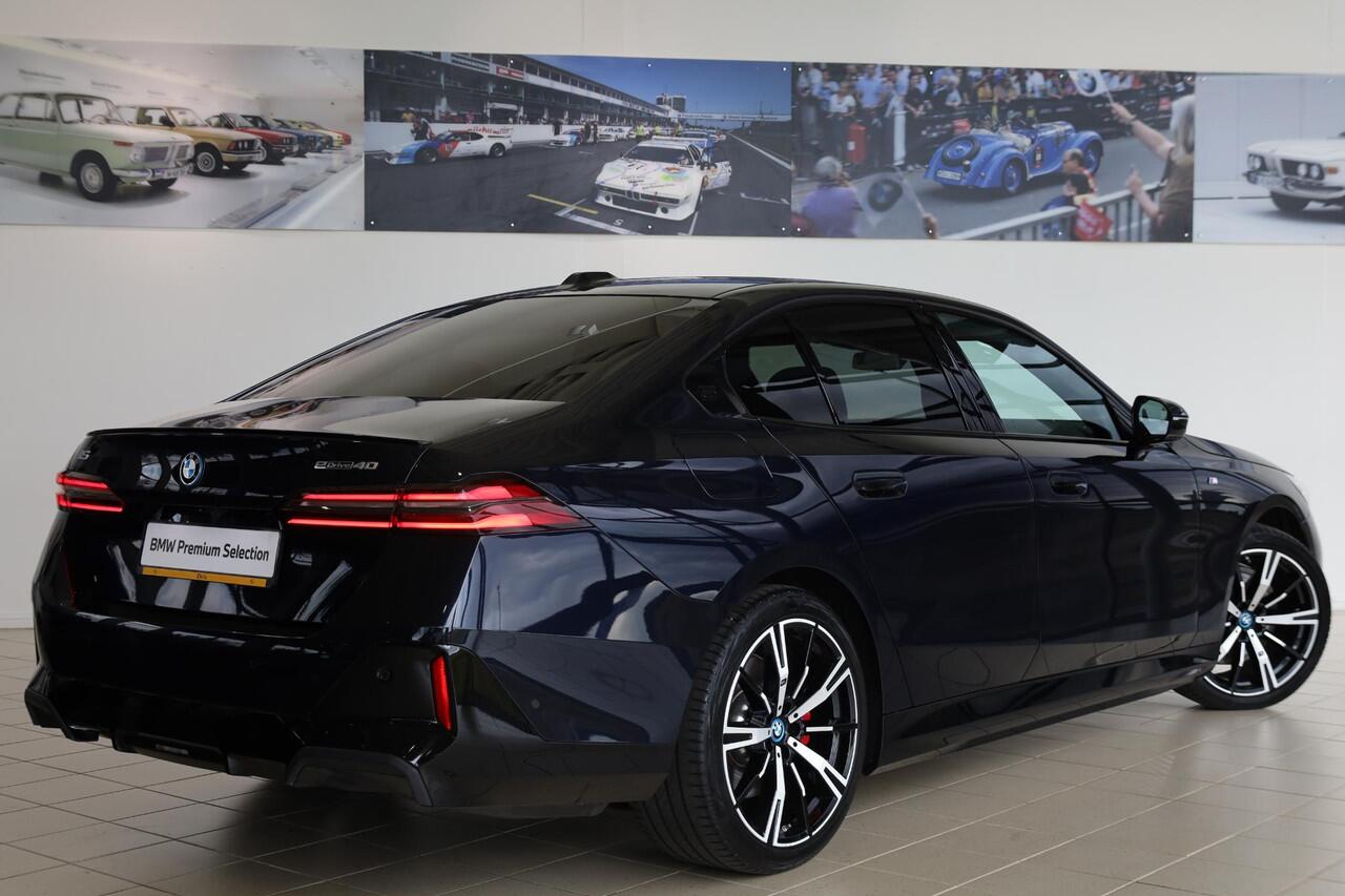 BMW i5 Sedan eDrive40 | M Sportpakket Pro | Travel Pack | Trekhaak elektr. | Driving Assistant Plus