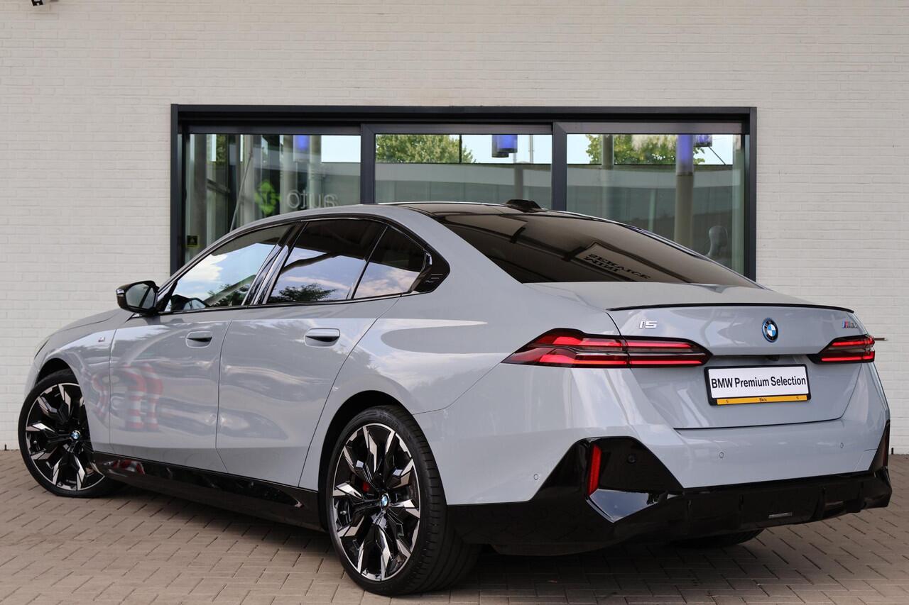 BMW i5 M60 xDrive 84 kWh | M Sport Pro | Comfort Pack | Innovation Pack | Trekhaak