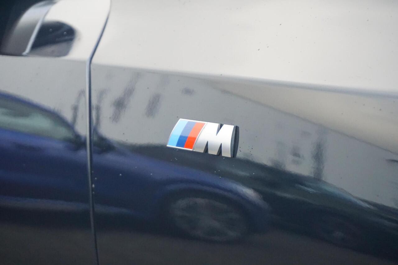 BMW i5 Sedan eDrive40 M Sportpakket 19'' / Panoramadak / Harman Kardon / Stoelventilatie / Trekhaak