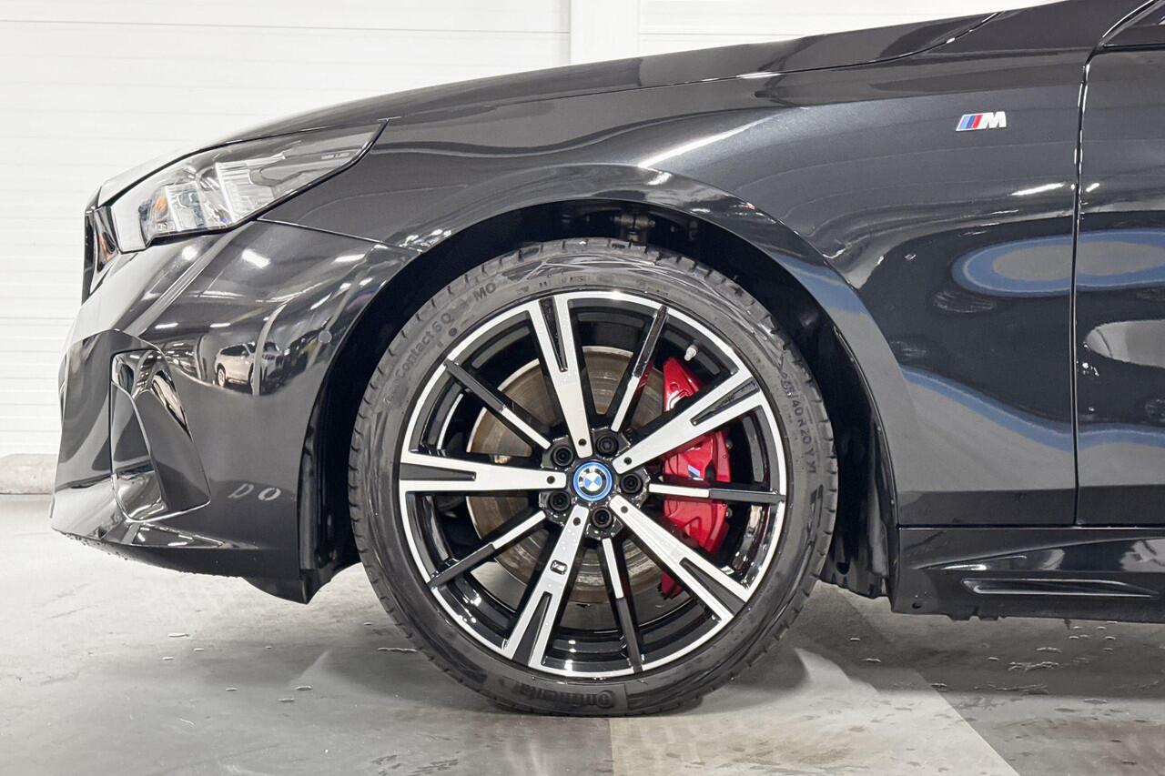 BMW i5 Sedan eDrive40 84 kWh