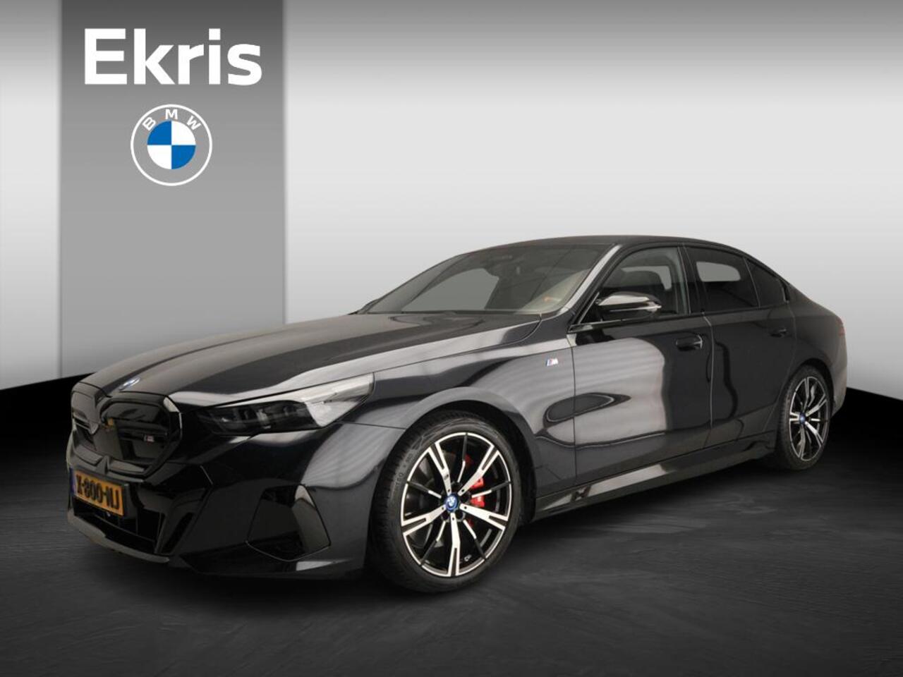 BMW i5 Sedan M60 xDrive 84 kWh | M-Sportpakket | LED | Leder | HUD | Panoramadak | Active cruise | DAB | Bowers @ Wilkins sound | Alu 20 inch