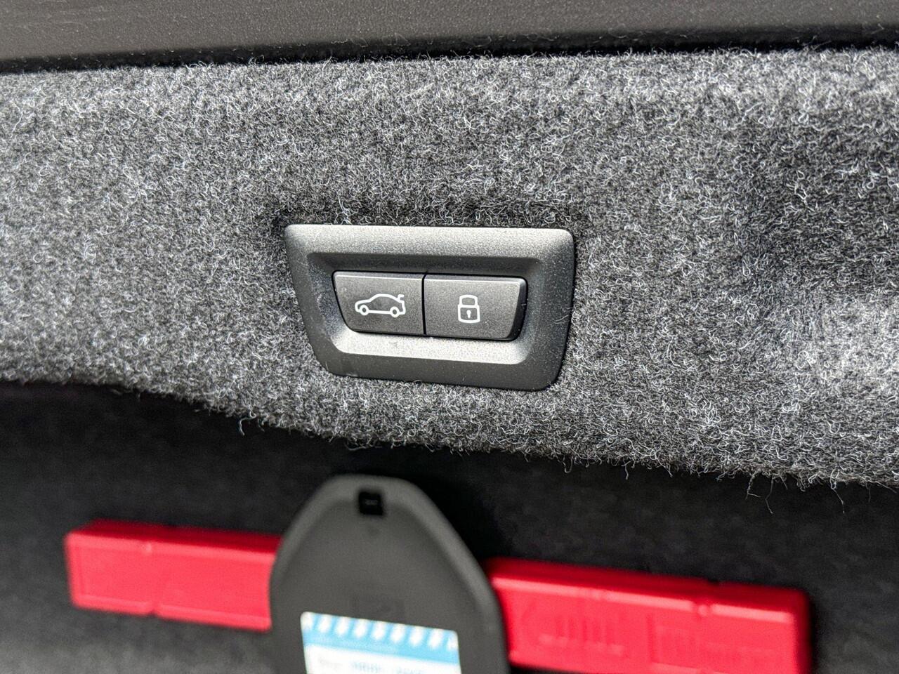 BMW i5 Sedan M60 xDrive 84 kWh