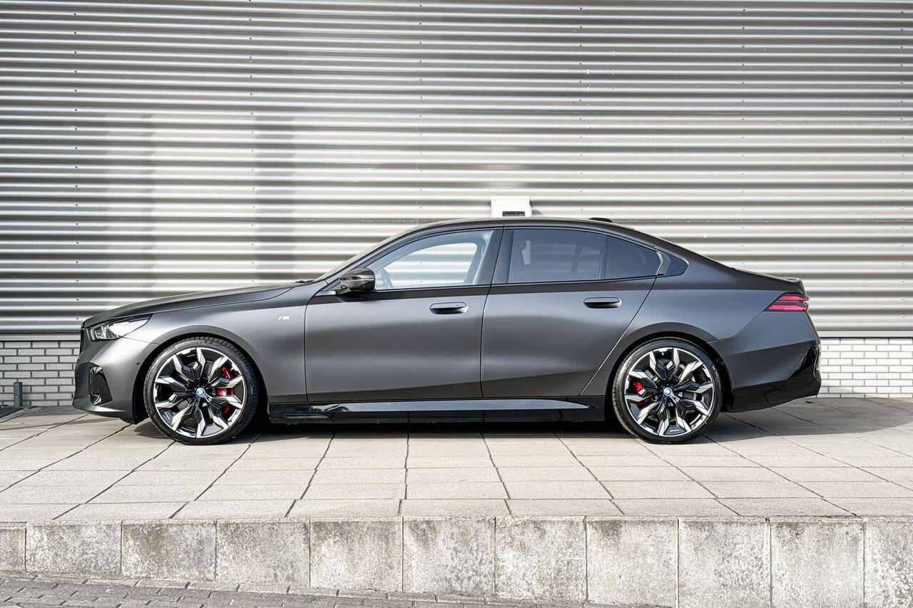 BMW i5 Sedan M60 xDrive 84 kWh