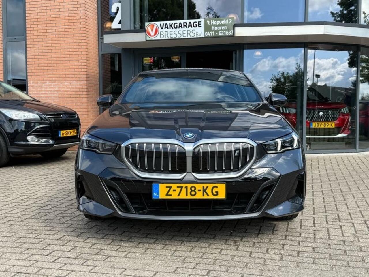 BMW i5 eDrive40 84 kWh M-Sport edition - M Sportpakket - Driving Ass Pl