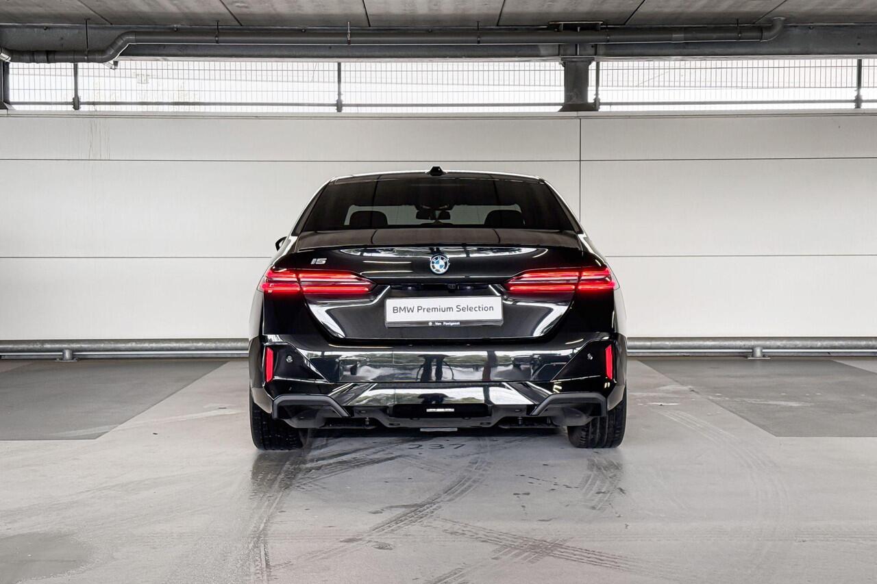 BMW i5 Sedan eDrive40