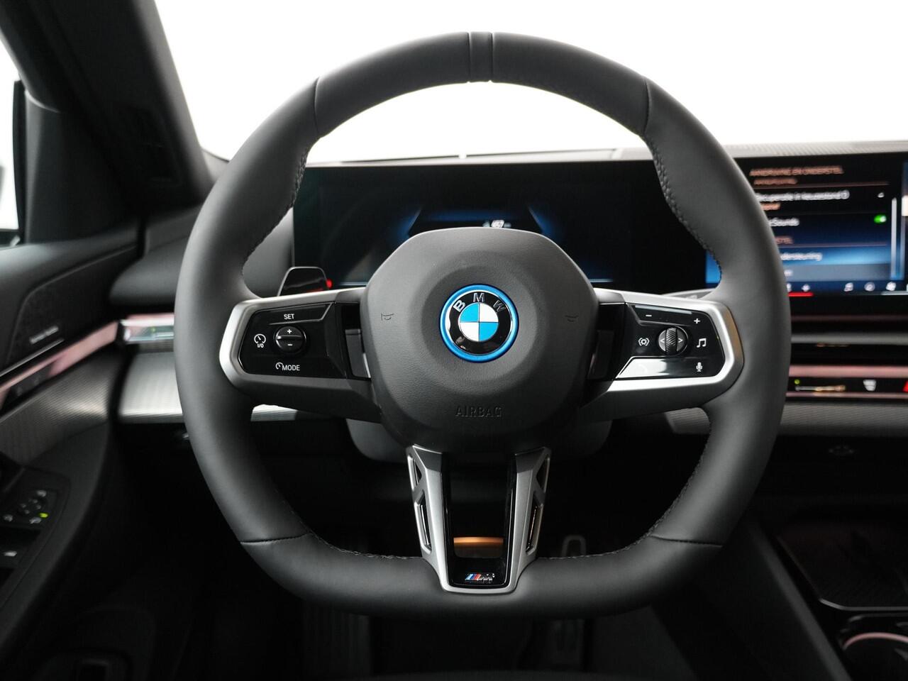 BMW i5 eDrive40 | M Sport Package Pro | Travel Package | Ekris Selection
