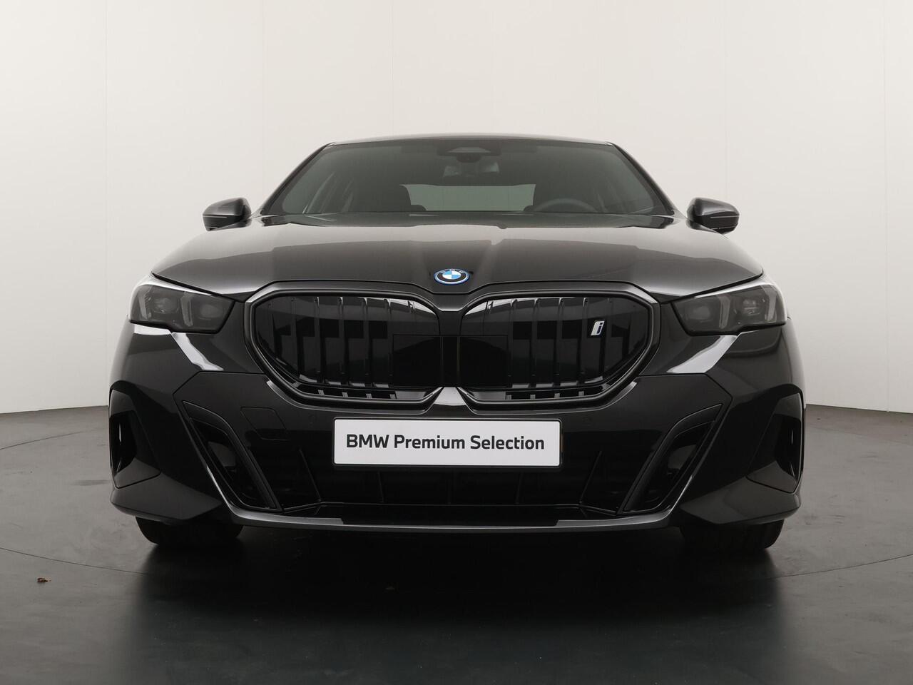 BMW i5 eDrive40 | M Sport Package Pro | Travel Package | Ekris Selection