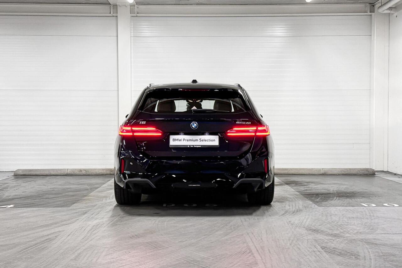 BMW i5 Touring eDrive40 | M-Sport Pro | Travel Pack | Innovation Pack | Comfort Pack | Driving Assistant Professional | Harman/Kardon | Comfort Access | Selections