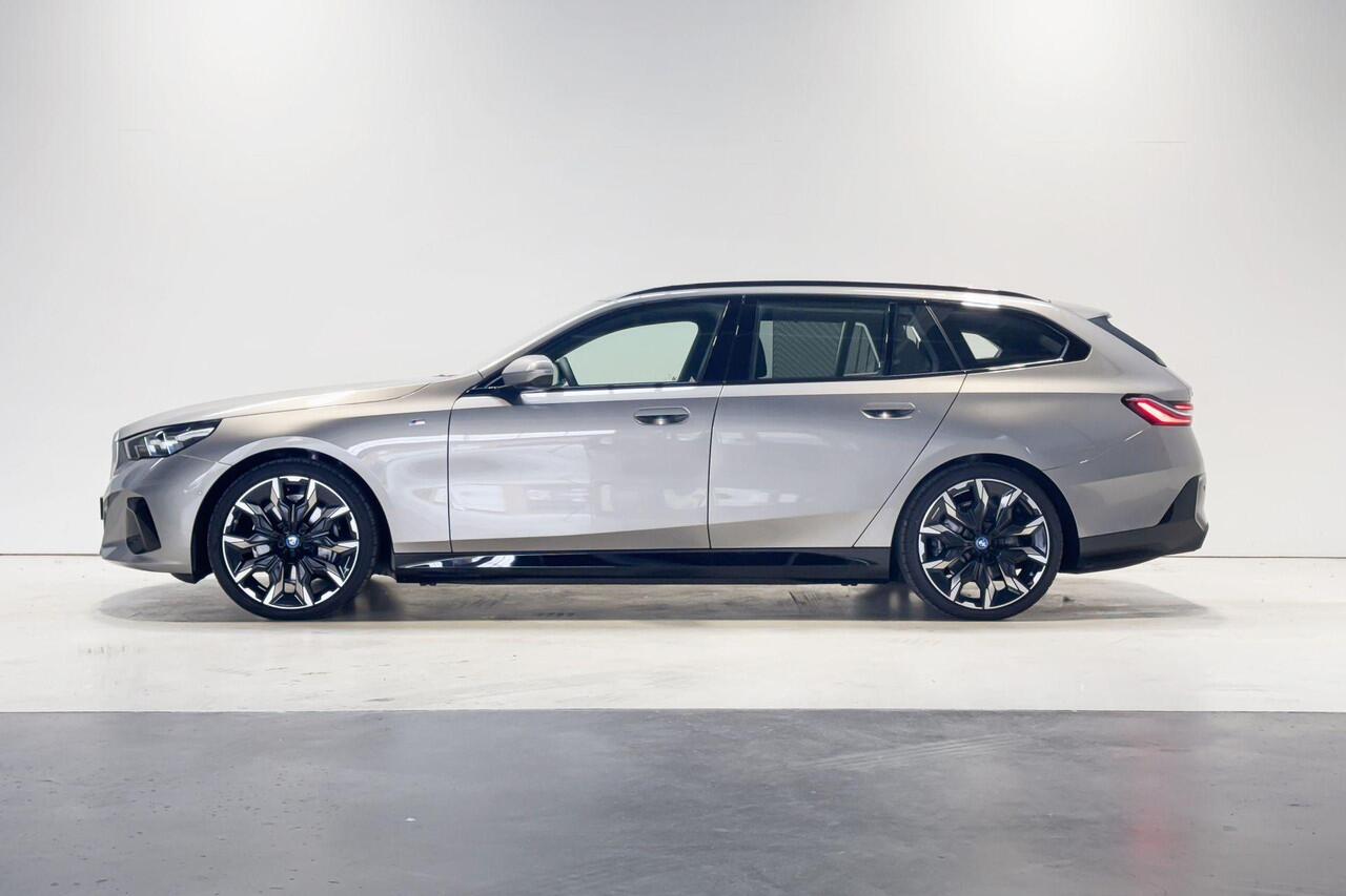 BMW i5 Touring eDrive40 M Sport Edition Innovation Pack