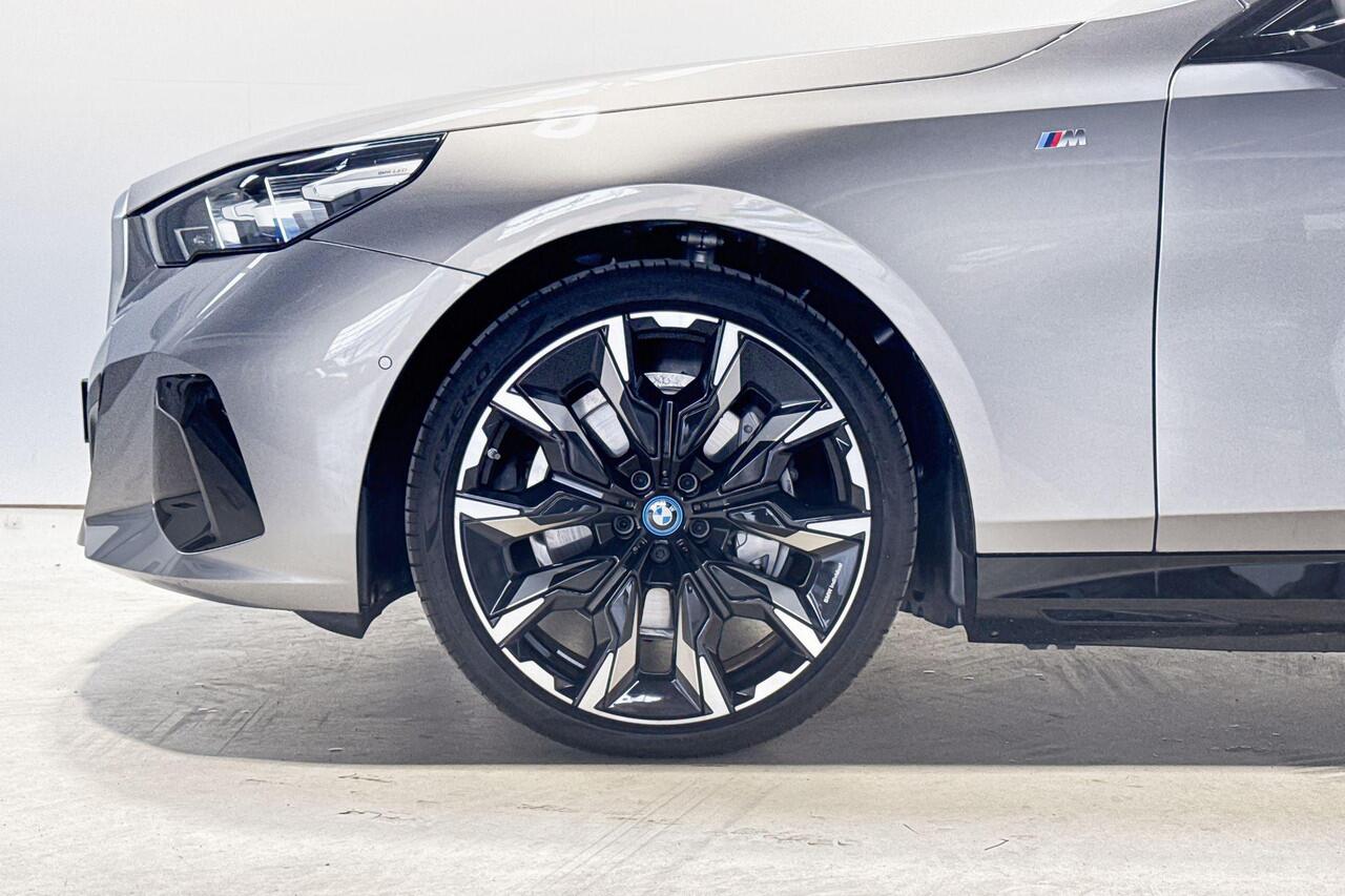 BMW i5 Touring eDrive40 M Sport Edition Innovation Pack