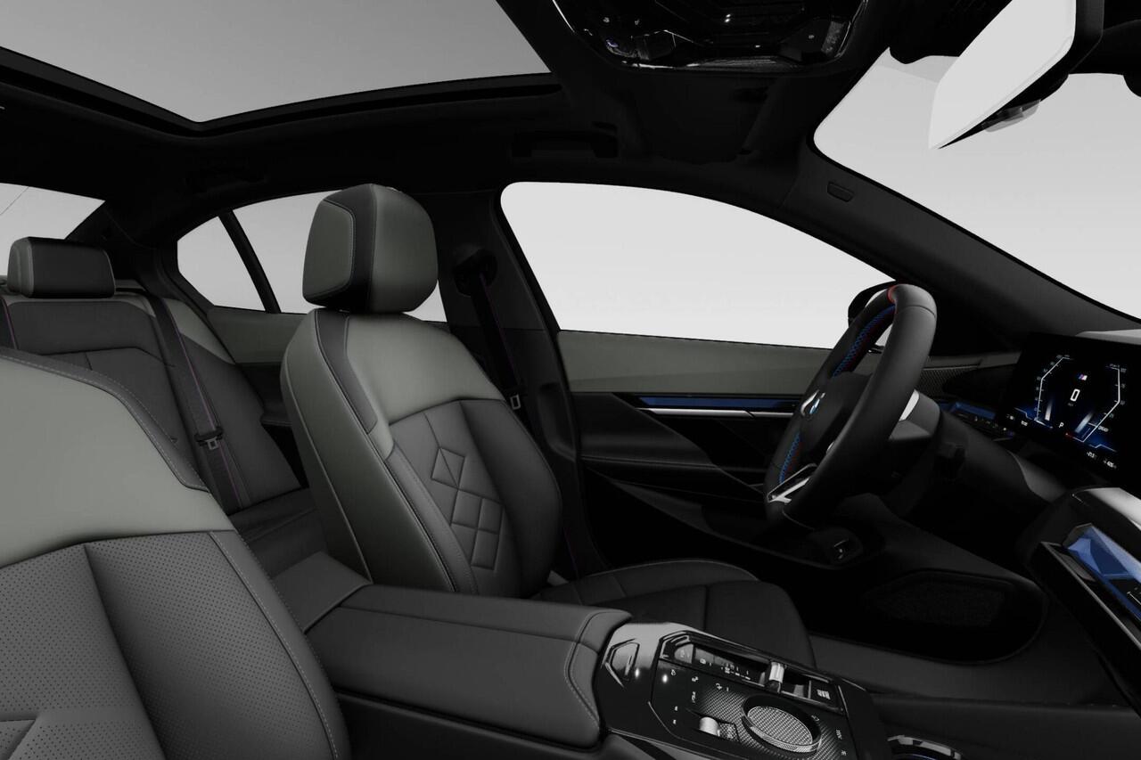 BMW i5 Sedan M60 xDrive | M Sport Pro | Innovation Pack | Travel Pack | Comfort Pack
