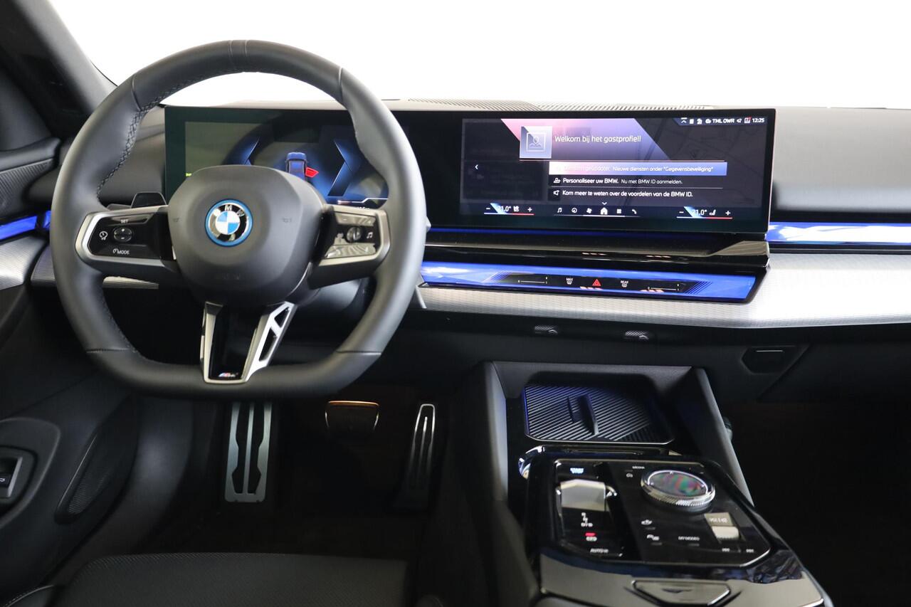 BMW i5 eDrive40 M Sportpakket | Comfortstoelen | Driving Assistant Plus | Ekris Selection