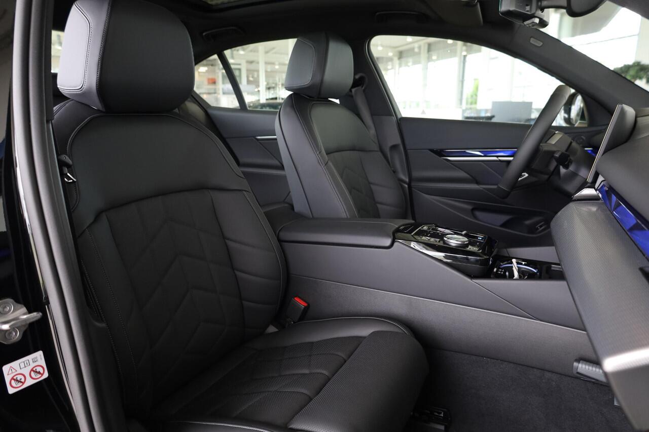 BMW i5 eDrive40 M Sportpakket | Comfortstoelen | Driving Assistant Plus | Ekris Selection