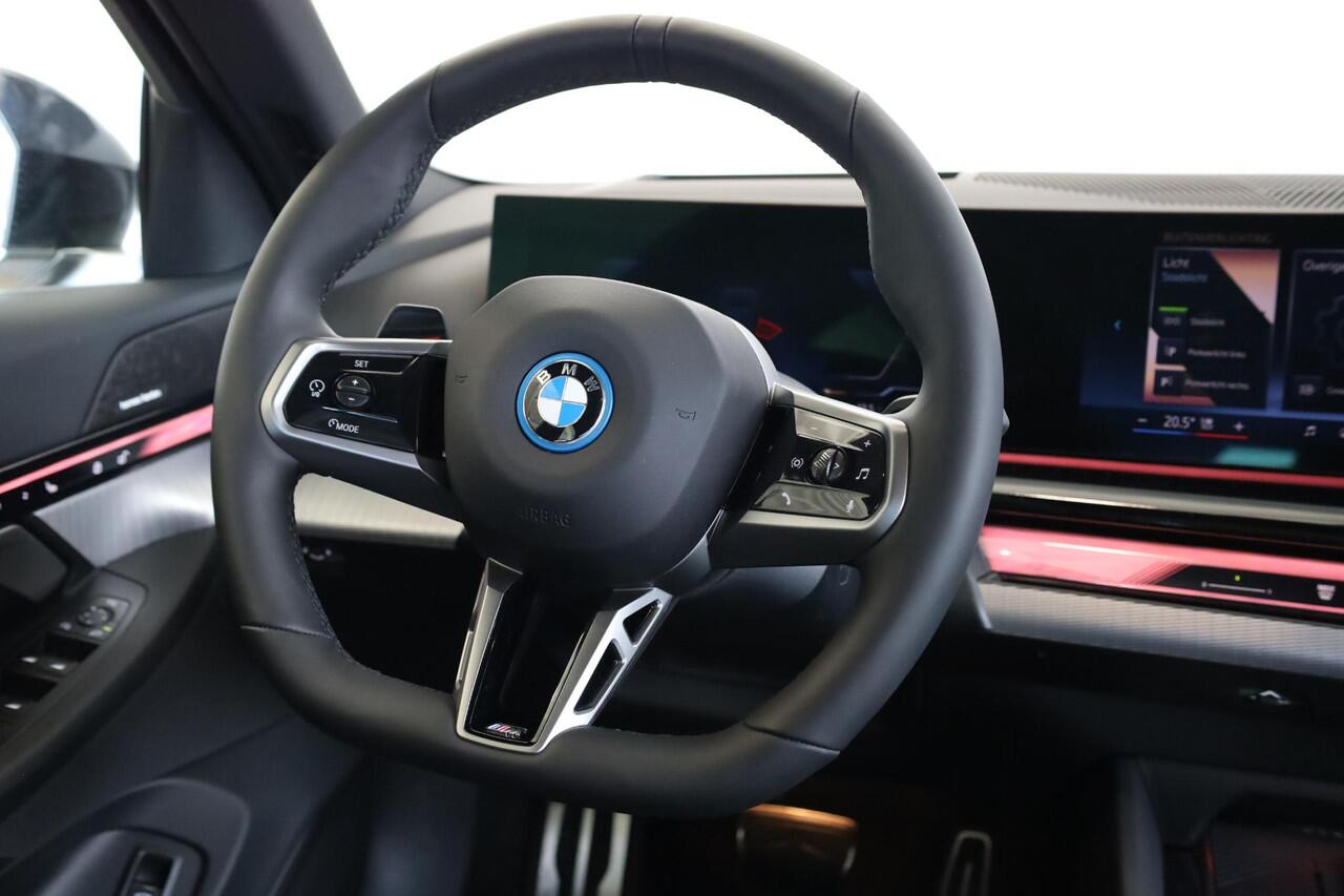 BMW i5 eDrive40 | M Sportpakket | Innovation Pack | Travel Pack | Comfort Pack | Ekris Selection