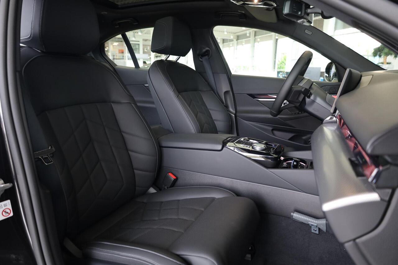 BMW i5 eDrive40 | M Sportpakket | Innovation Pack | Travel Pack | Comfort Pack | Ekris Selection