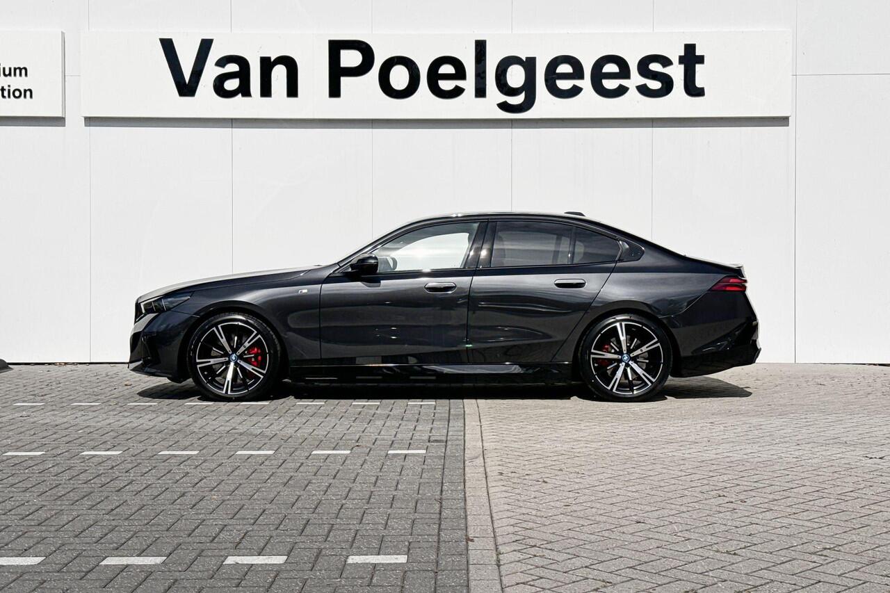 BMW i5 Sedan eDrive40 | M Sport Pro | Travel Pack | Comfort Pack | Trekhaak