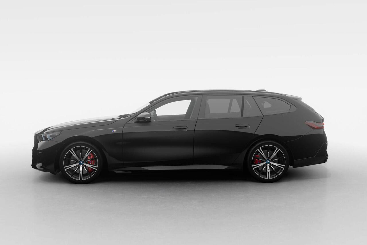 BMW i5 Touring eDrive40 M Sport Edition | M Sport Pro | Innovation Pack | Travel Pack | Comfort Pack | Showroomvoordeel | VPLD