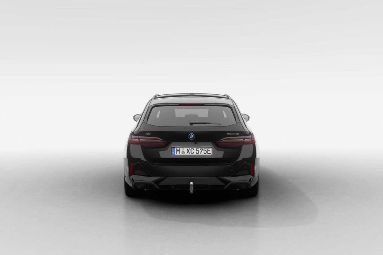 BMW i5 Touring eDrive40 M Sport Edition | M Sport Pro | Innovation Pack | Travel Pack | Comfort Pack | Showroomvoordeel | VPLD