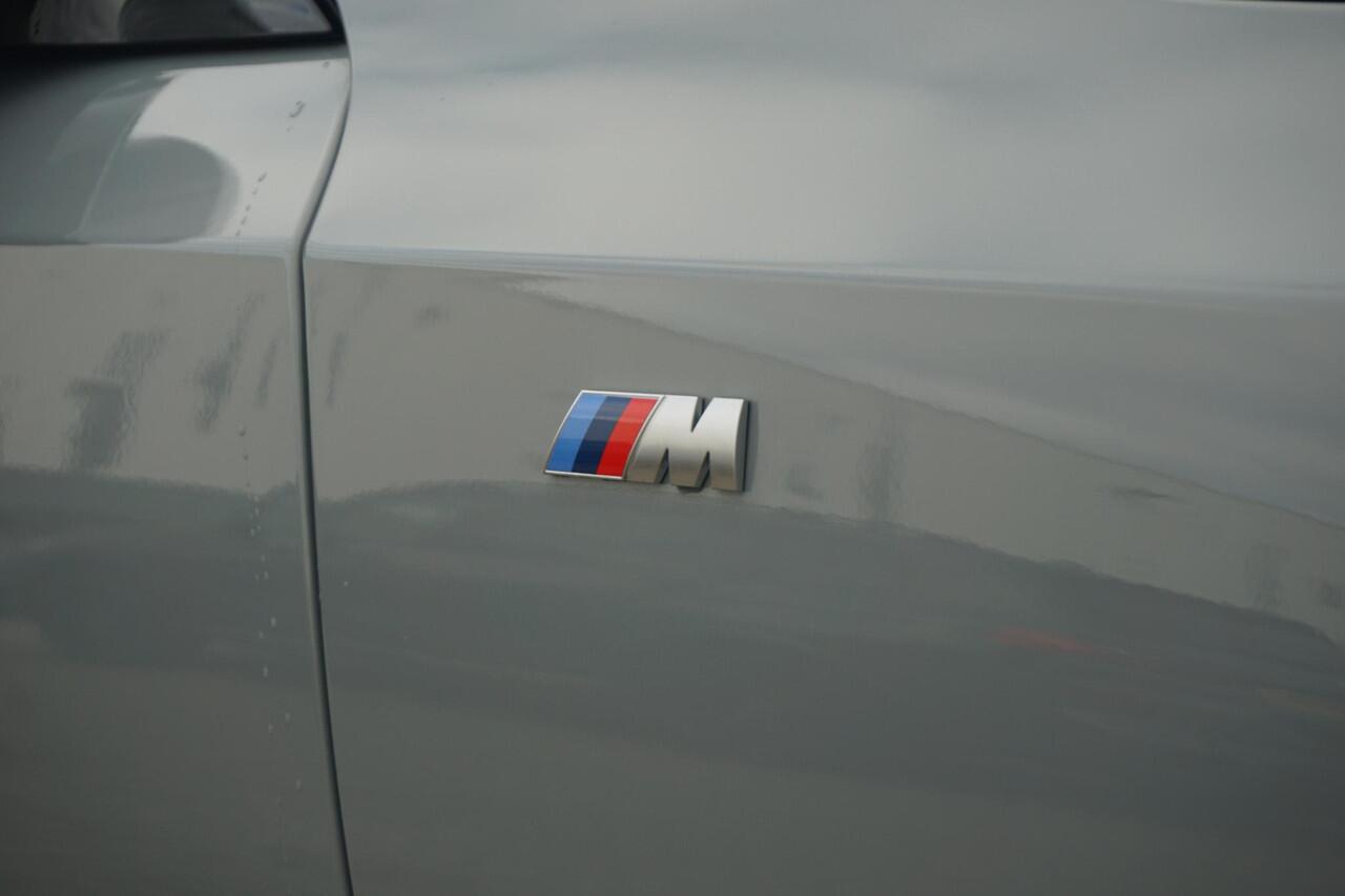 BMW i5 Touring eDrive40 M Sport Edition 19'' / Driving Assistant Plus / Comfort Acces / Adaptieve LED koplampen