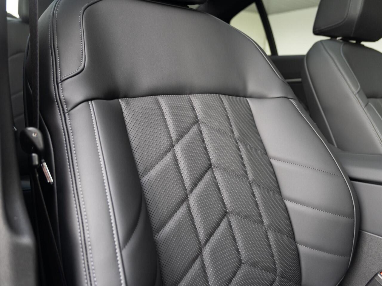 BMW i5 Sedan eDrive40 M Sportpakket Pro | Innovation Pack | Comfort Pack | Travel Pack | Iconic Glow