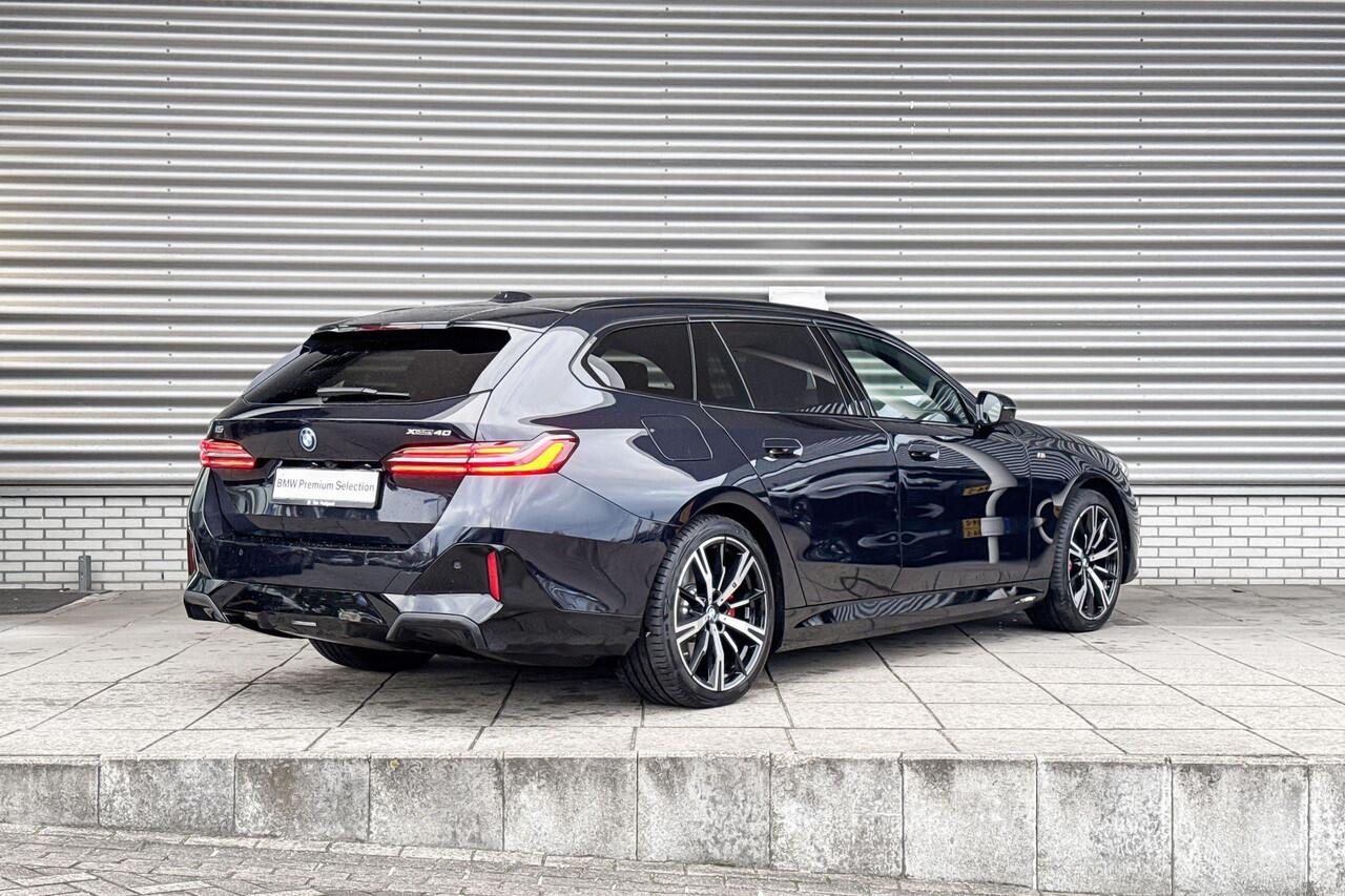 BMW i5 Touring xDrive40 M Sportpakket Pro / Innovation Pack / Travel Pack / Comfort Pack / Panoramadak / Bowers & Wilkins