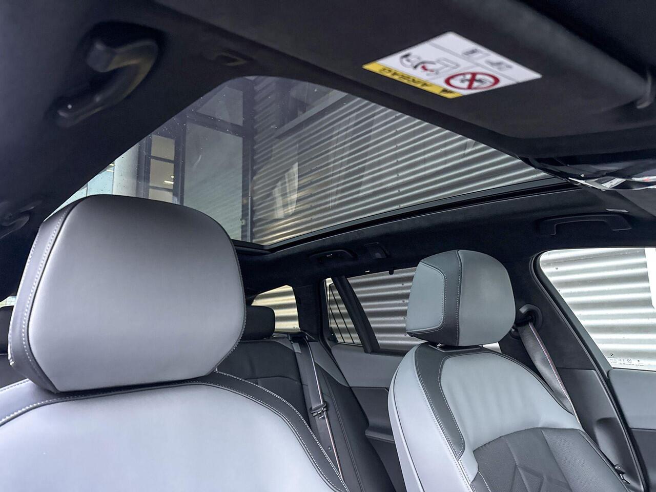 BMW i5 Touring xDrive40 M Sportpakket Pro / Innovation Pack / Travel Pack / Comfort Pack / Panoramadak / Bowers & Wilkins