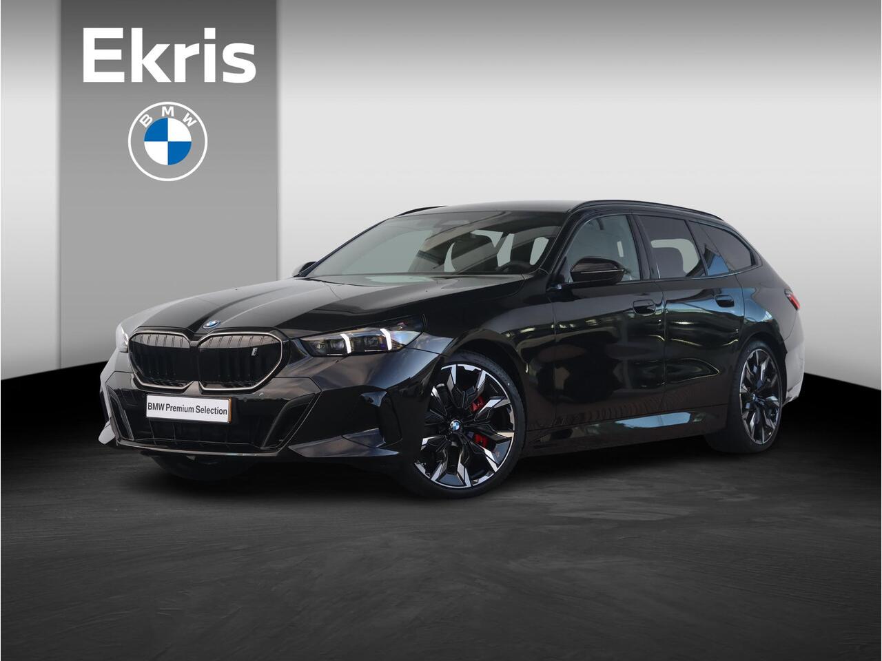 BMW i5 Touring eDrive40 M Sport Edition 84 kWh BMW Individual Lakkleur/ M- Sportpakket Pro/ Comfort Access/ Elektrische Trekhaak/ Panoramadak/ Comfortstoelen/ Bowers & Wilkins/ Driving Assistant Professional