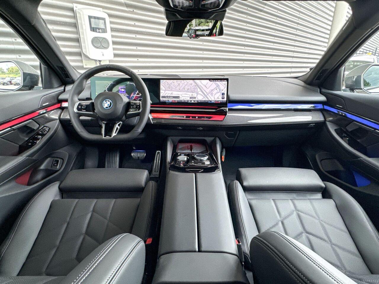 BMW i5 Touring eDrive40 M Sportpakket Pro / Innovation Pack / Travel Pack / Driving Assistant Professional | ElectricDeals