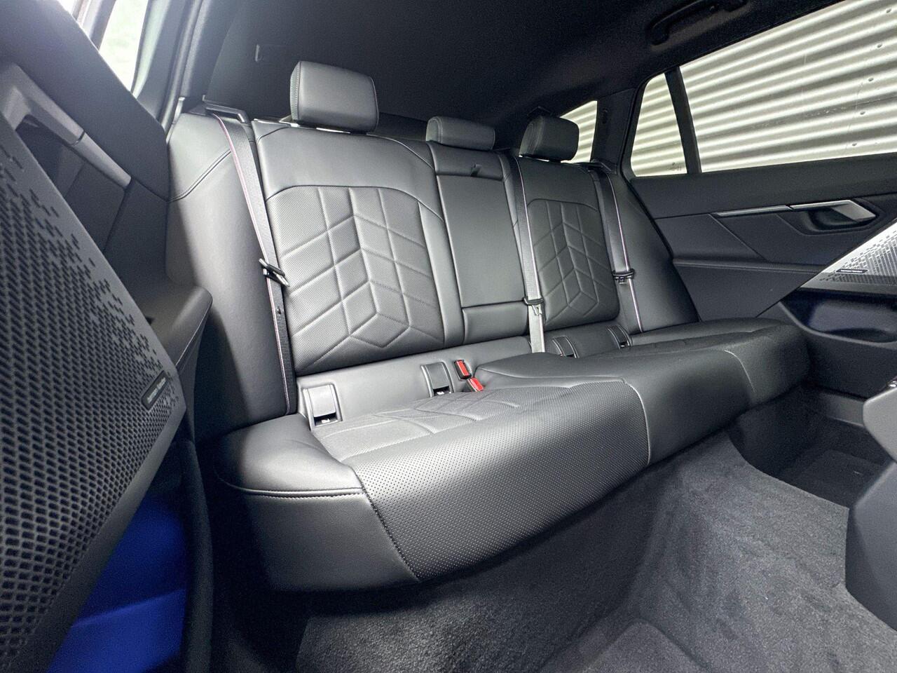 BMW i5 Touring eDrive40 M Sportpakket Pro / Innovation Pack / Travel Pack / Driving Assistant Professional | ElectricDeals