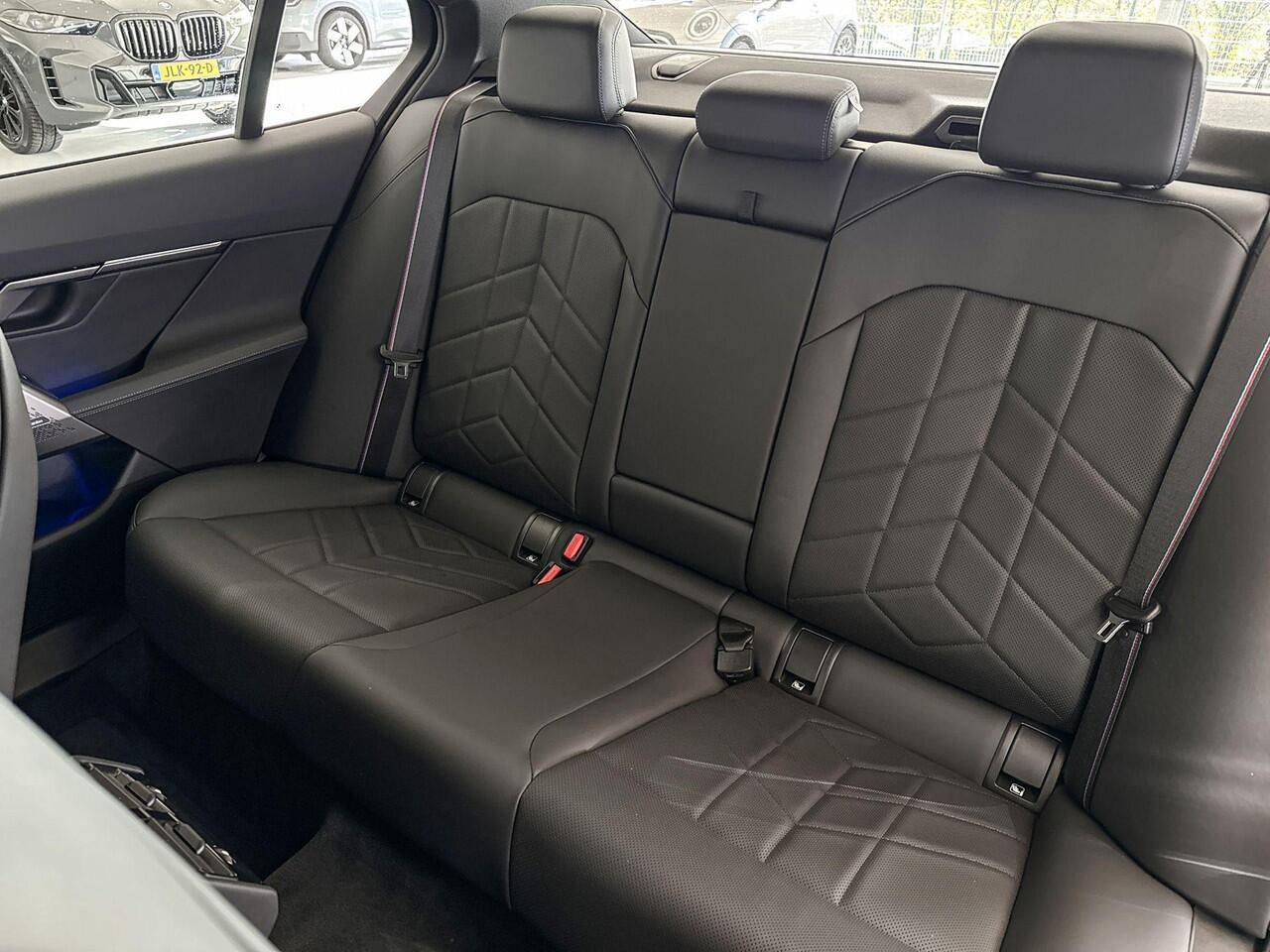 BMW i5 Sedan M60 xDrive 84 kWh