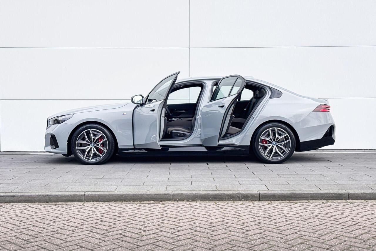 BMW i5 Sedan M60 xDrive 84 kWh