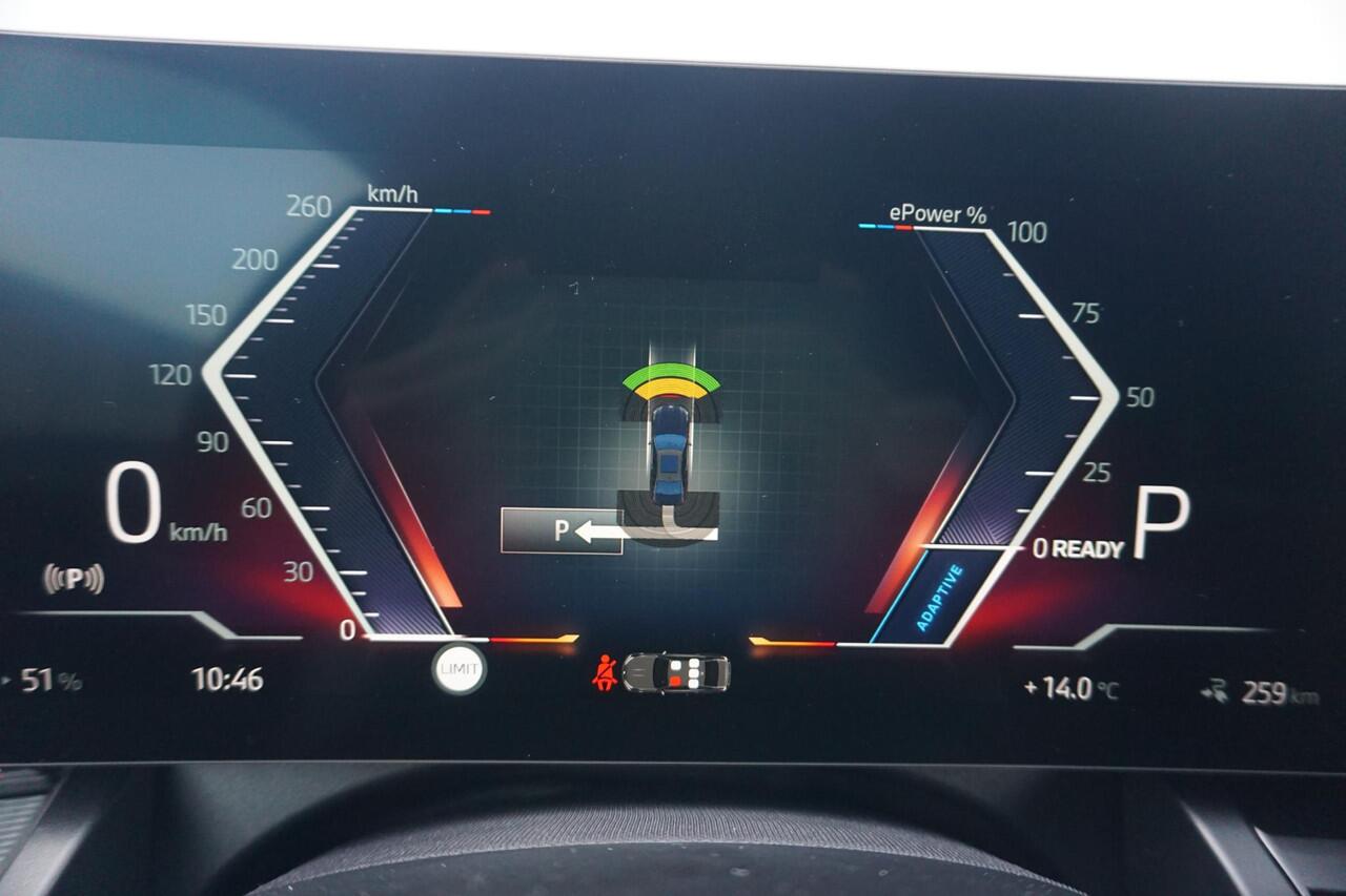 BMW i5 eDrive40 M Sportpakket Pro 20'' / Panoramadak / Stoelventilatie / Bowers & Wilkins / Trekhaak