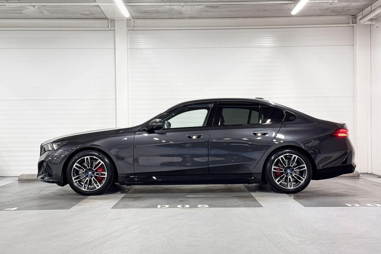 BMW i5 Sedan eDrive40 | M-Sport Pro | Travel Pack | Driving Assistant | Harman/Kardon | Comfort Access | ElectricDeals