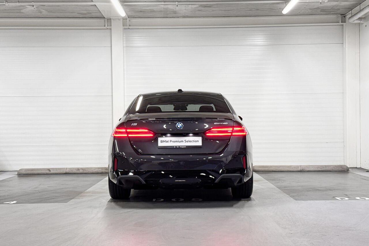 BMW i5 Sedan eDrive40 | M-Sport Pro | Travel Pack | Driving Assistant | Harman/Kardon | Comfort Access | ElectricDeals