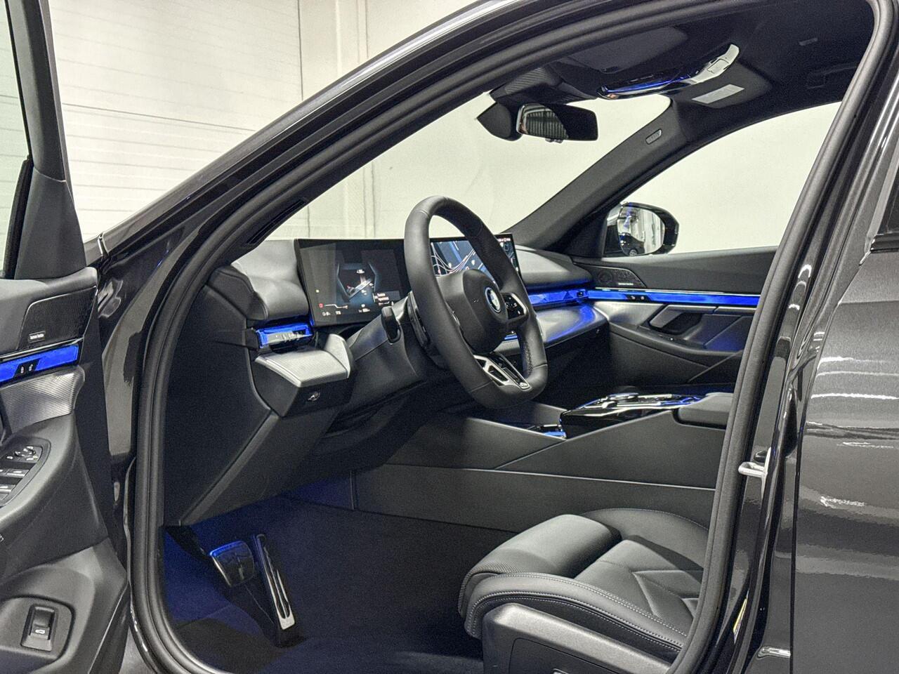 BMW i5 Sedan eDrive40 | M-Sport Pro | Travel Pack | Driving Assistant | Harman/Kardon | Comfort Access | ElectricDeals