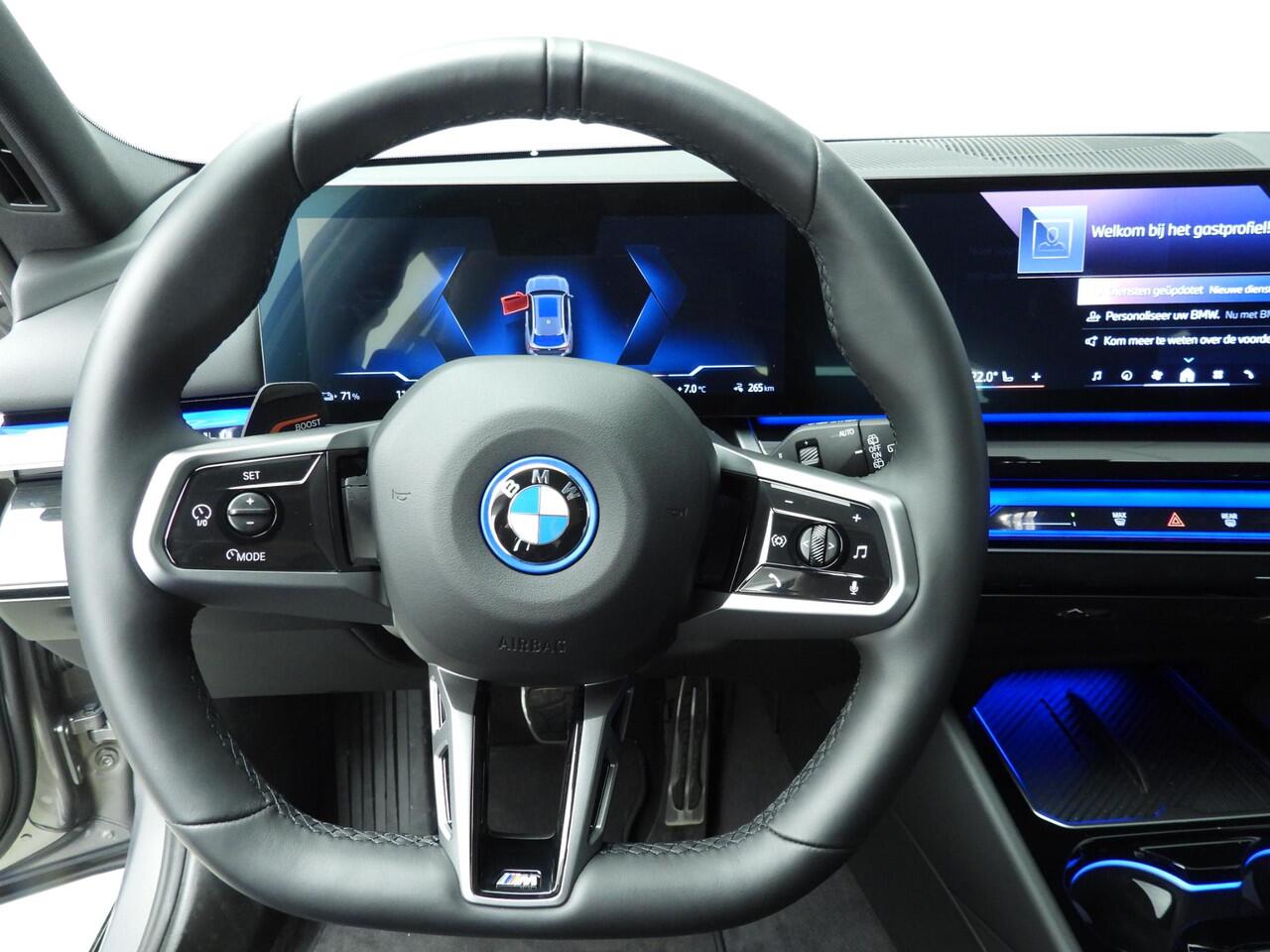 BMW i5 Touring xDrive40 | M-Sportpakket | LED | Navigatie | Active cruise | Sportstoelen | Elektr. zetels | Keyles go | DAB | Harman-kardon sound | Alu 19 inch