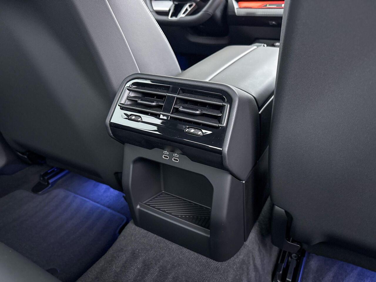 BMW i5 Sedan eDrive40 M Sport 19 Inch / Comfort Acces / Achterklep Automatisch / Stoelverwarming / Adaptieve Led / Driving Assistant / Driving Assistant Plus